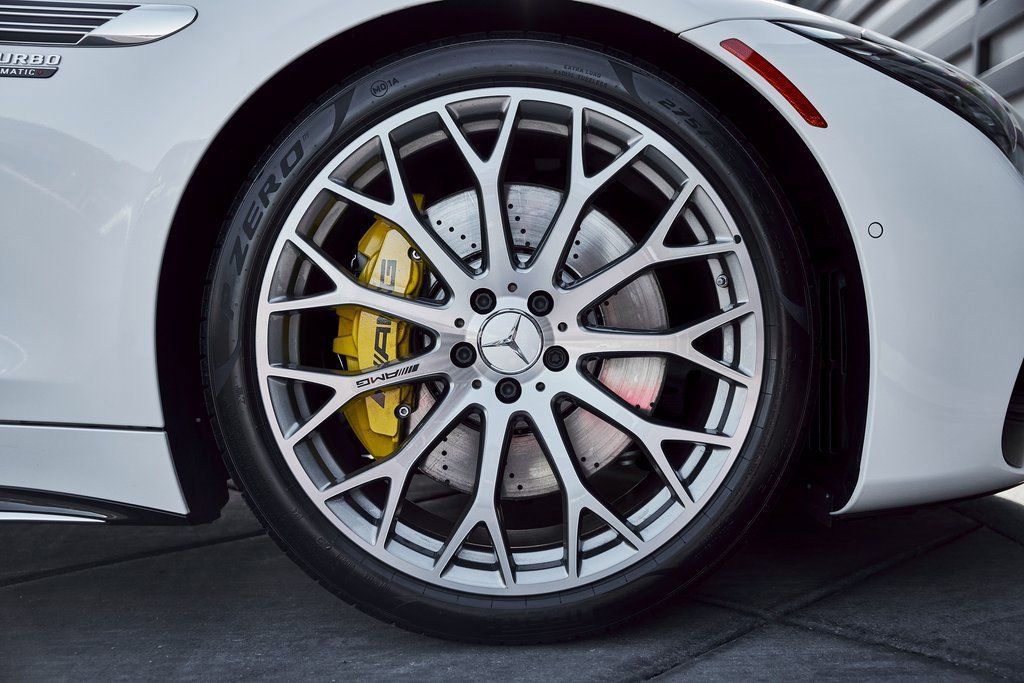 Used 2023 Mercedes-Benz SL 63 AMG 4MATIC image 25