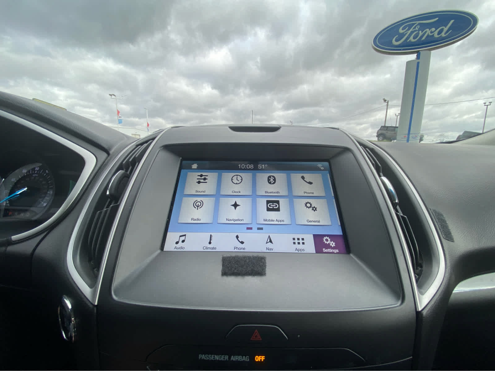 Used 2018 Ford Edge SEL w/ Equipment Group 201A AWD/4WD image 35