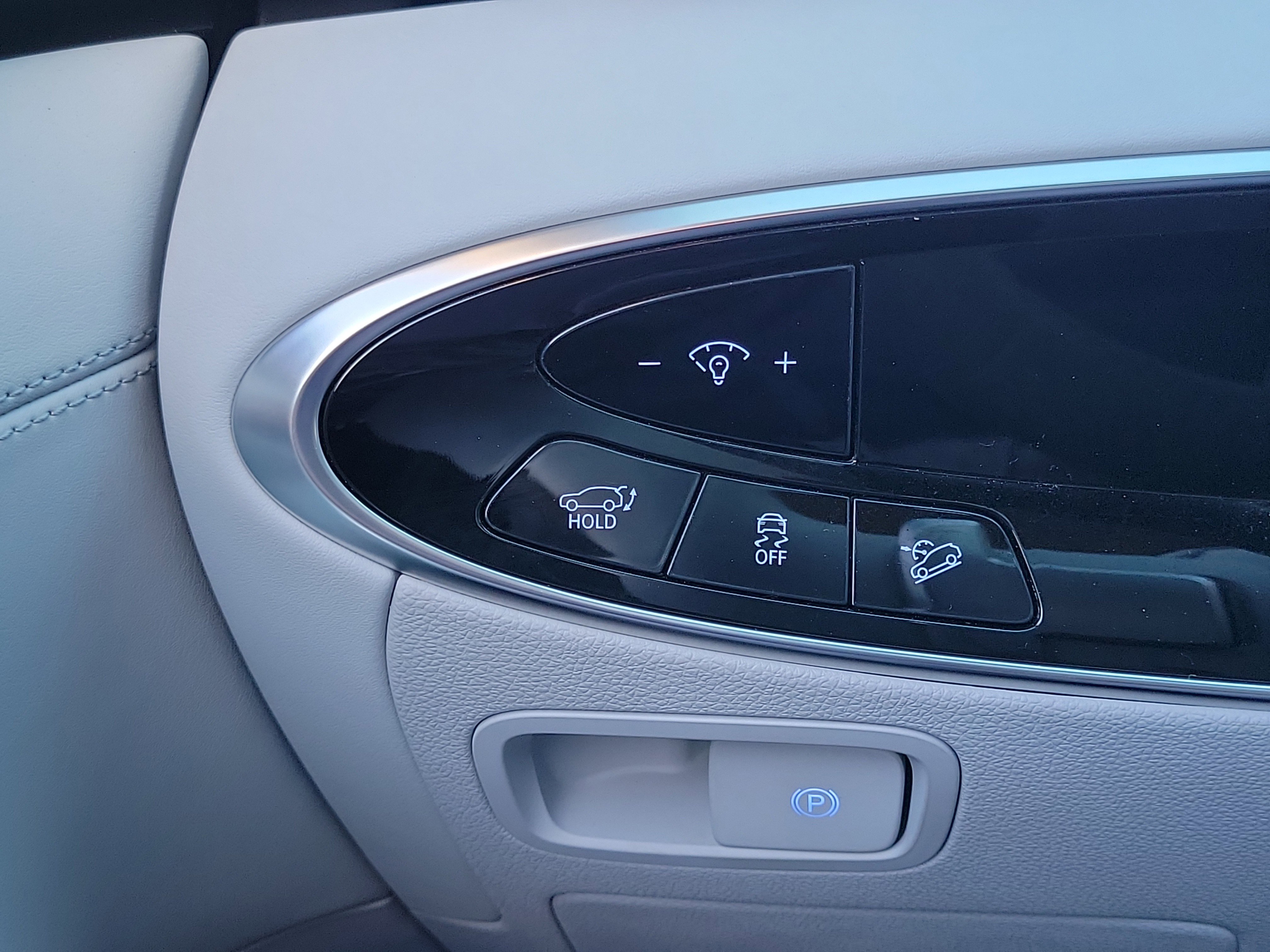 Certified 2026 Genesis GV70 2.5T Advanced image 10