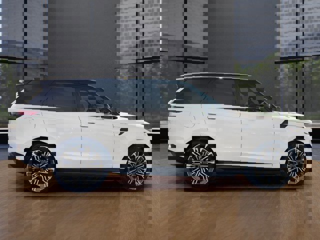 Used 2024 Land Rover Range Rover Sport SE image 17