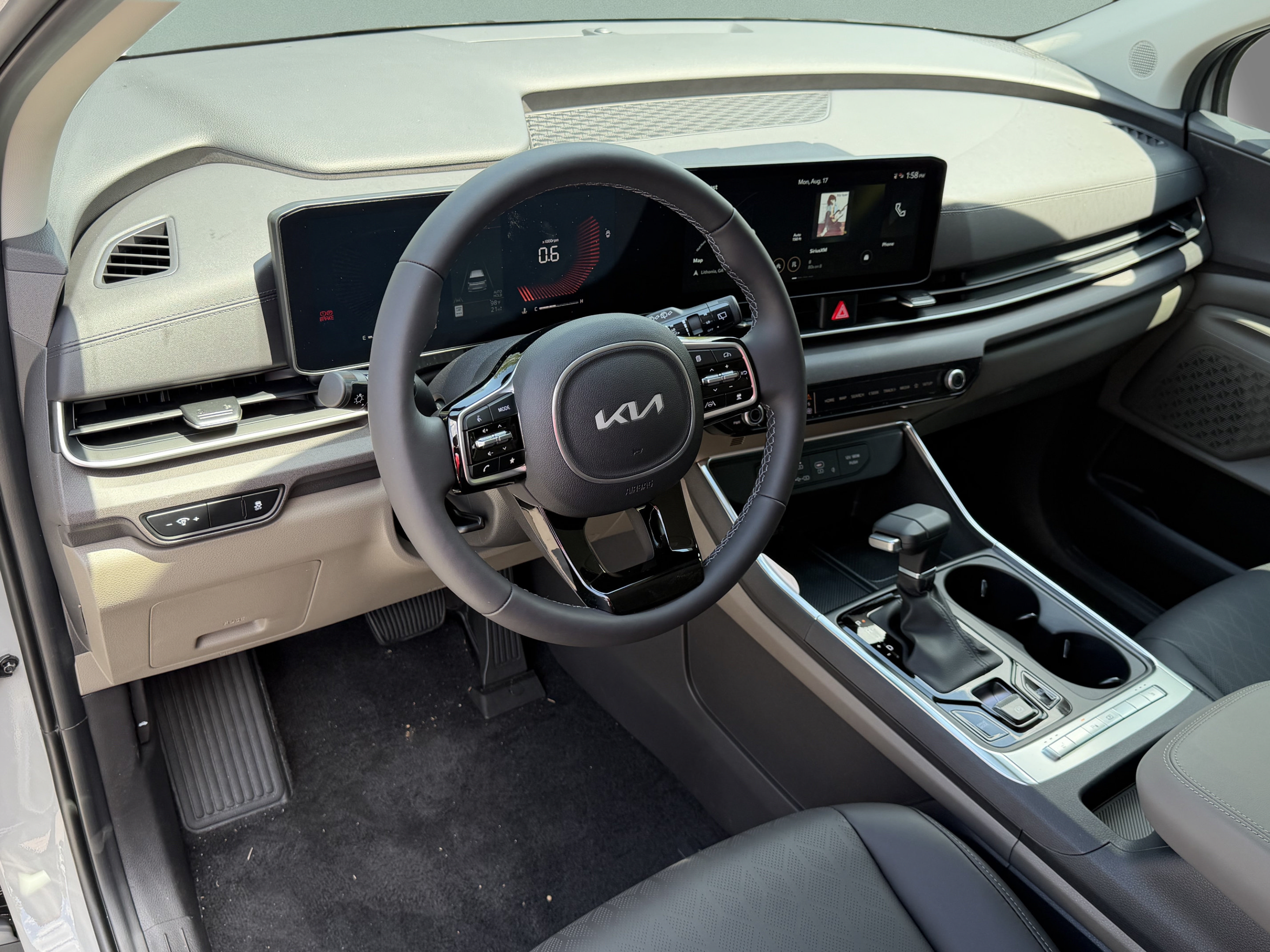 New 2026 Kia Carnival EX FWD image 5