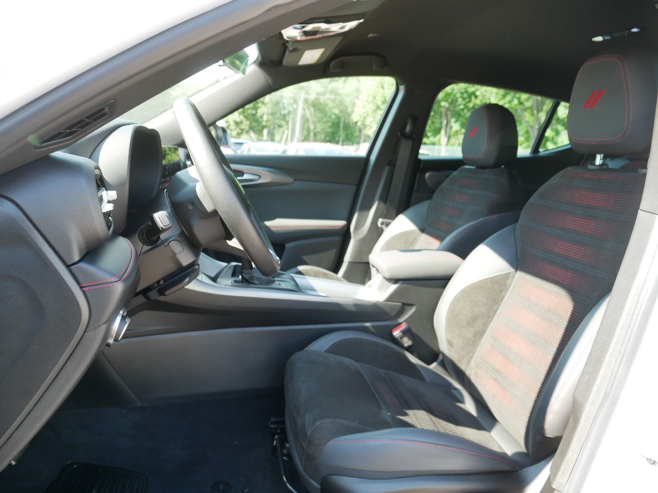 Used 2024 Dodge Hornet GT AWD/4WD image 34