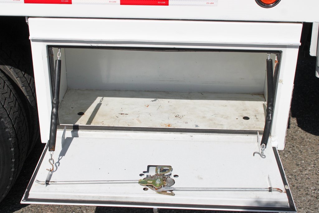 Used 2018 Ford F450 XL w/ Trailer Tow Package image 7