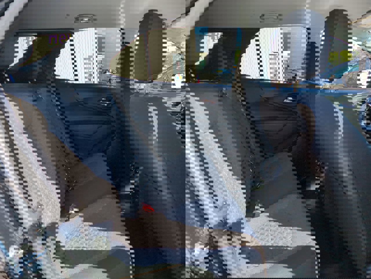 Used 2023 Chevrolet Equinox LT w/ Driver Convenience Package image 15