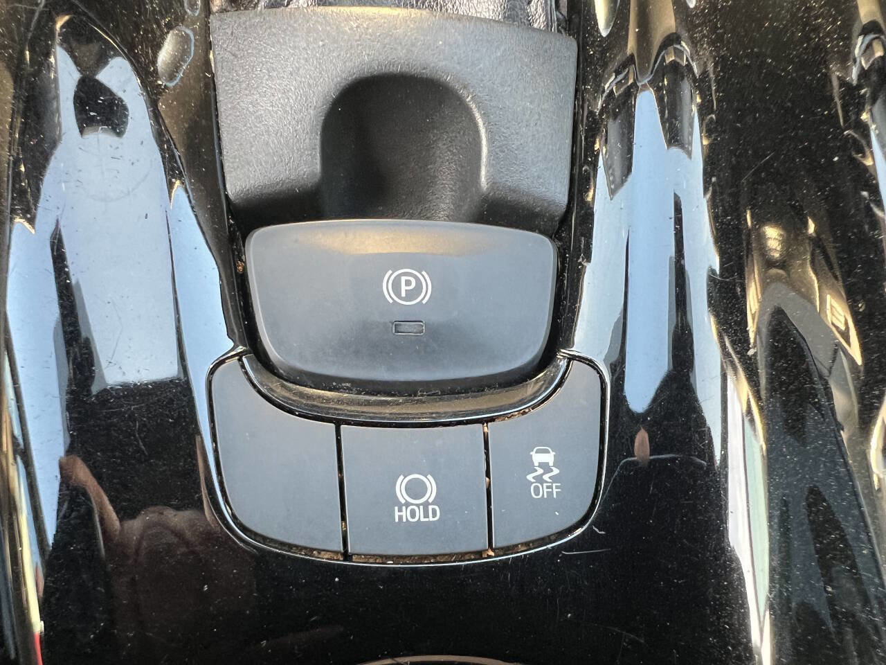 Used 2019 Toyota C-HR XLE image 12