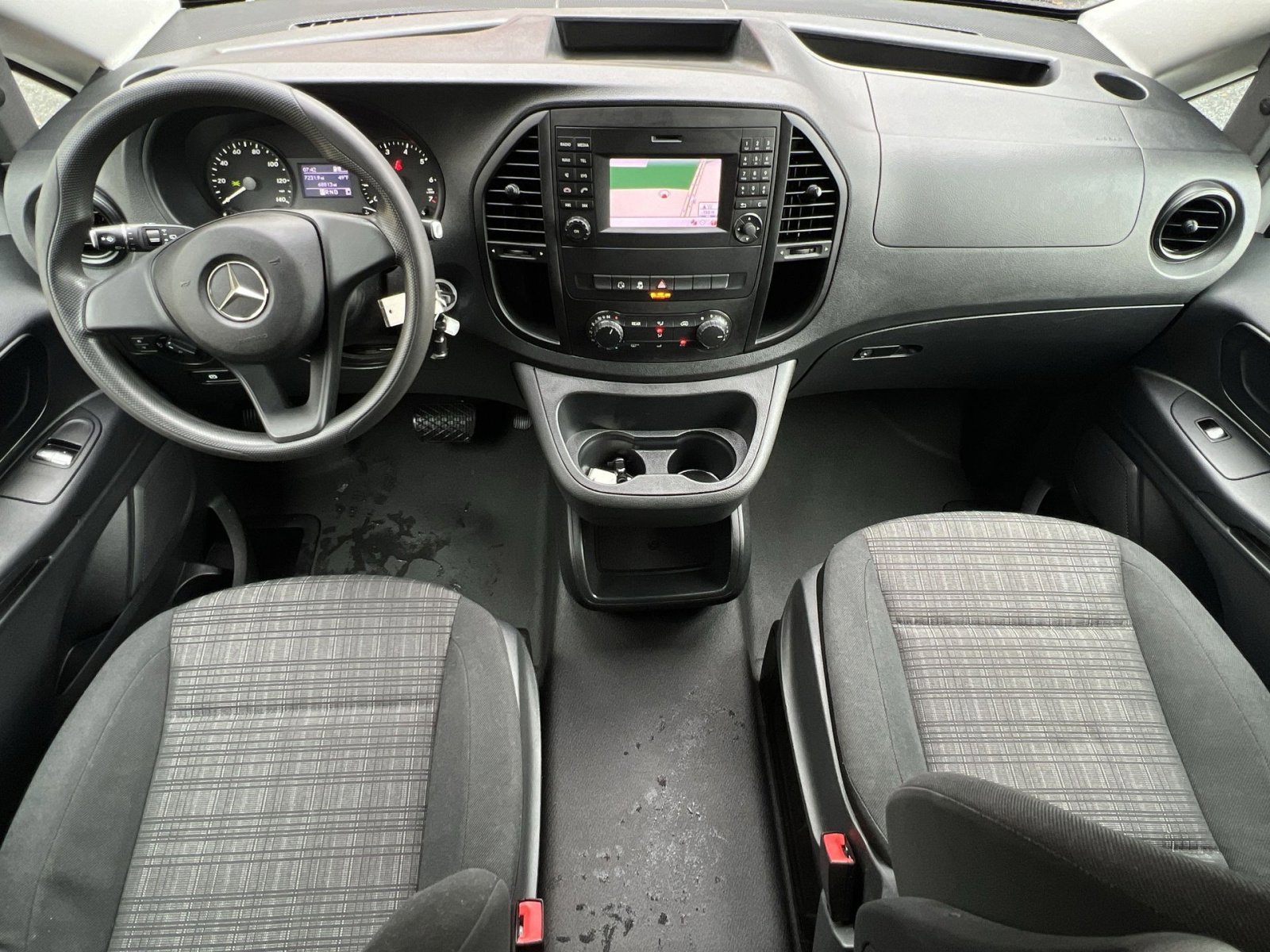 Used 2016 Mercedes-Benz Metris Passenger image 21