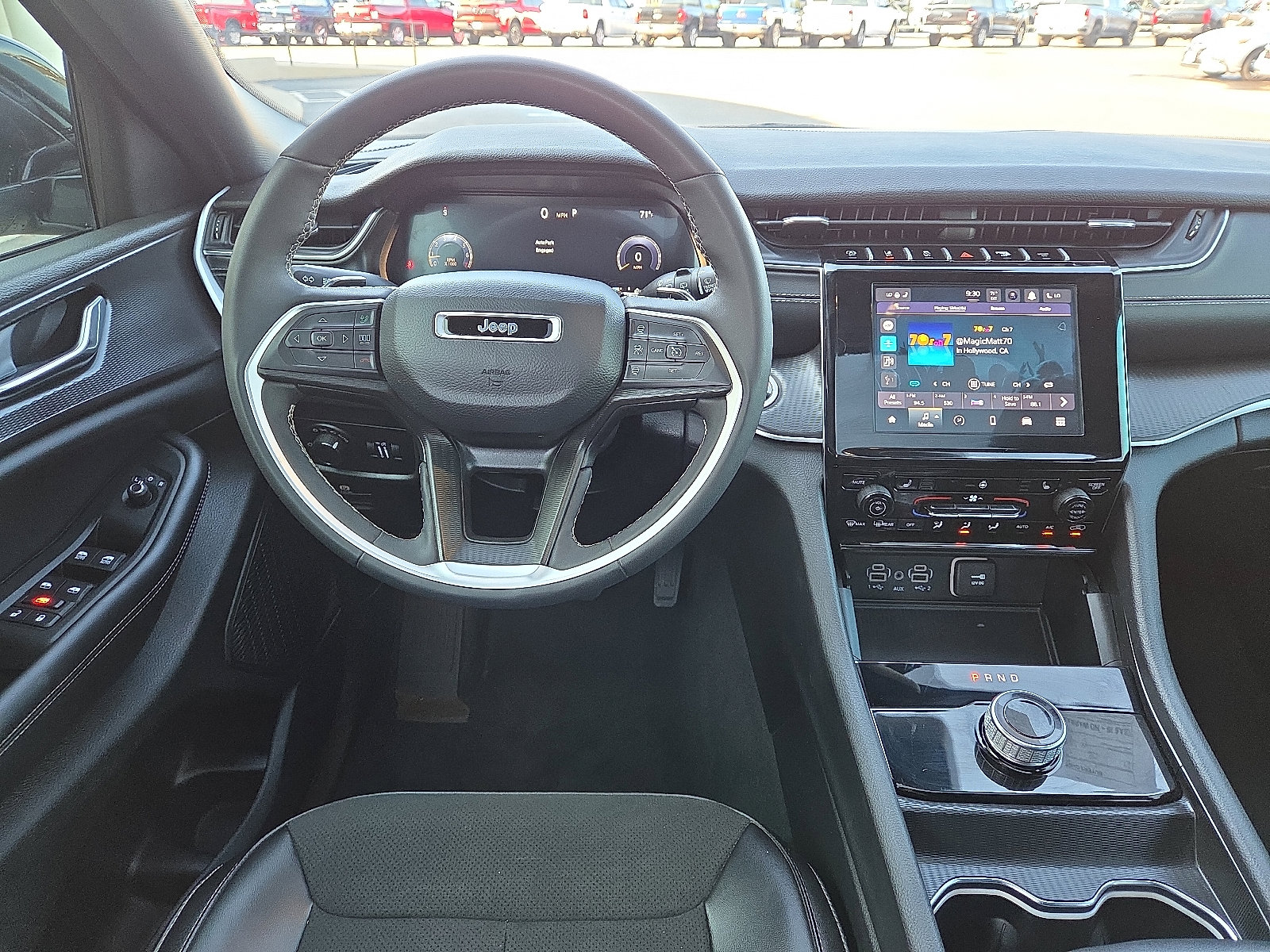 Used 2024 Jeep Grand Cherokee Altitude image 9