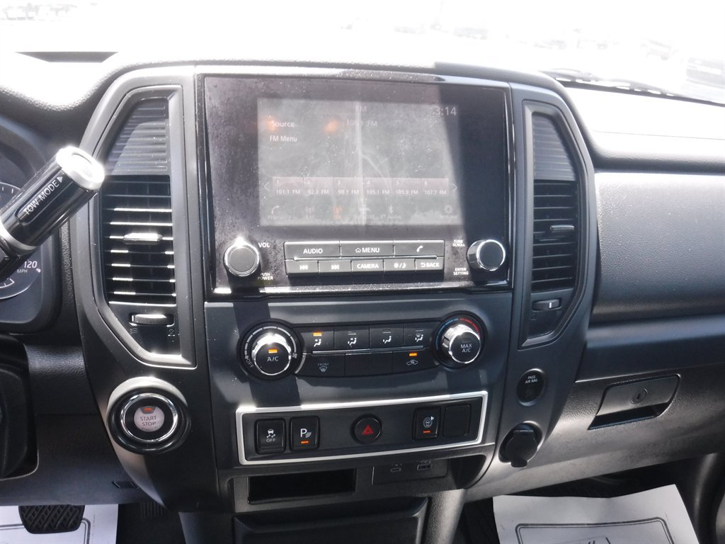 Used 2022 Nissan Titan S RWD image 17