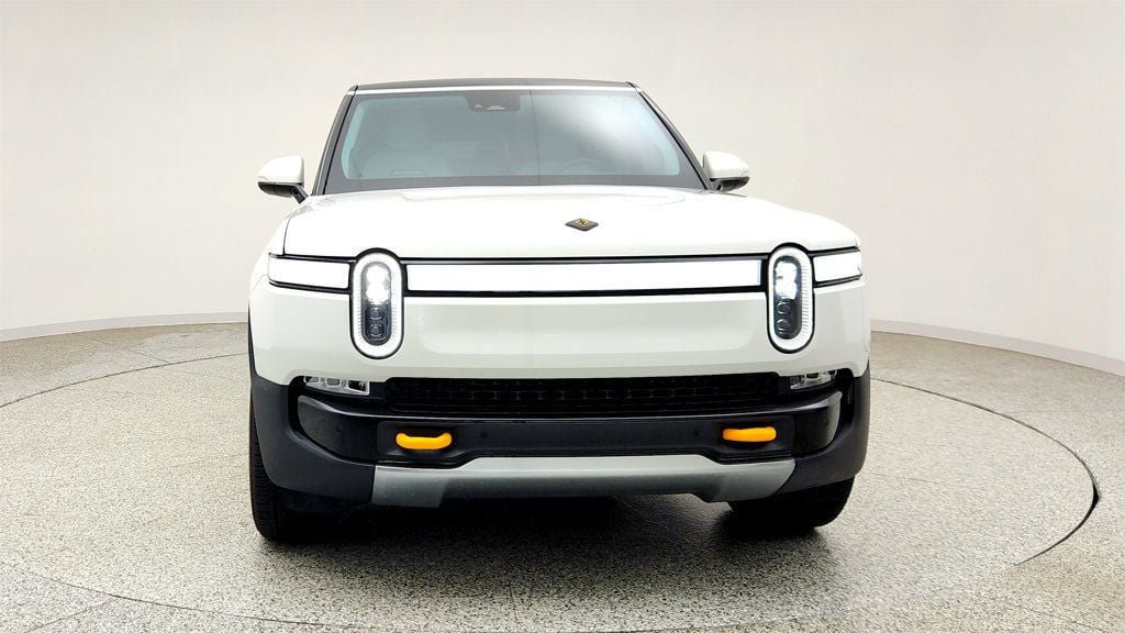 Used 2024 Rivian R1S Adventure AWD/4WD image 2