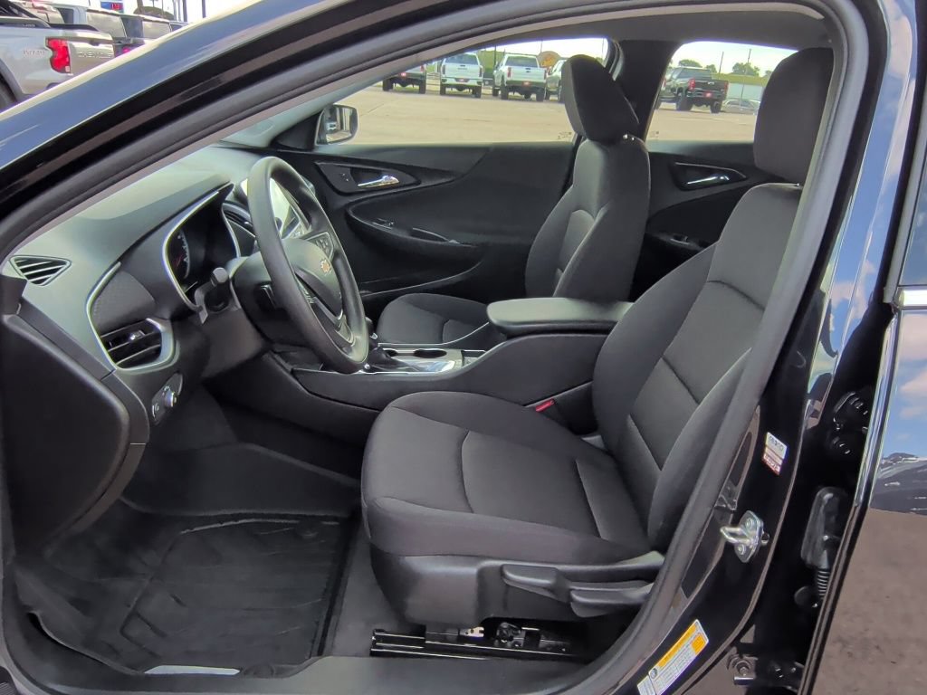 Used 2022 Chevrolet Malibu LS FWD image 12
