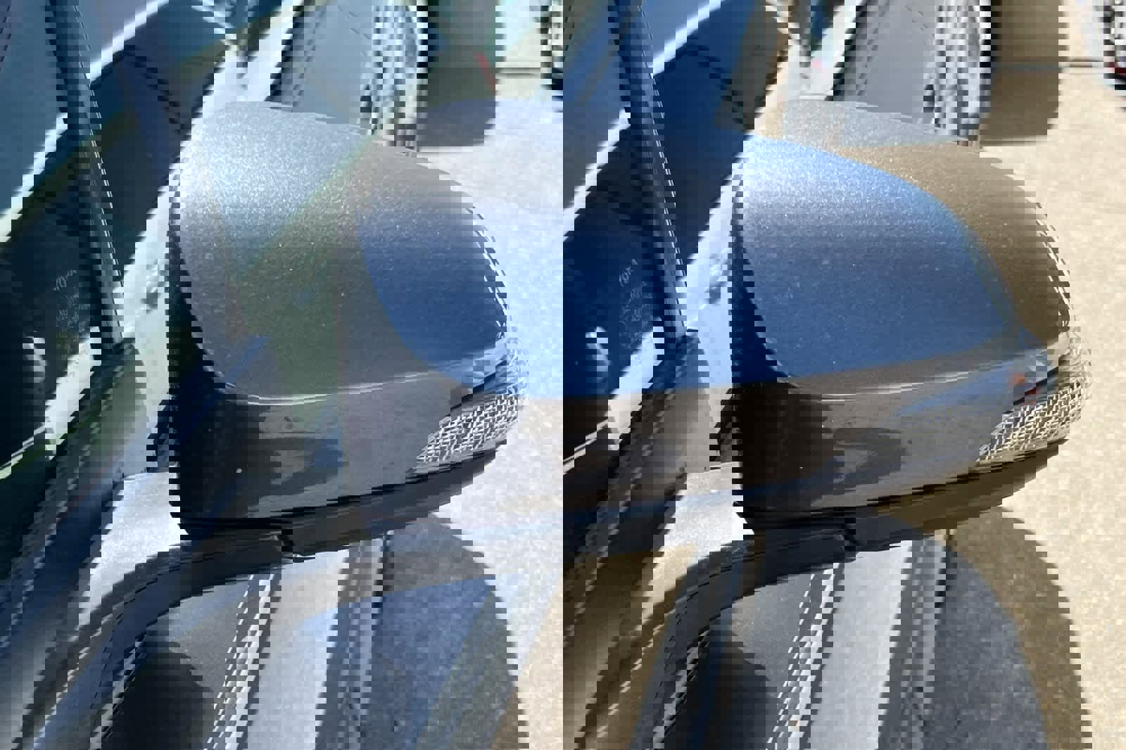 Used 2019 Toyota C-HR LE FWD image 9