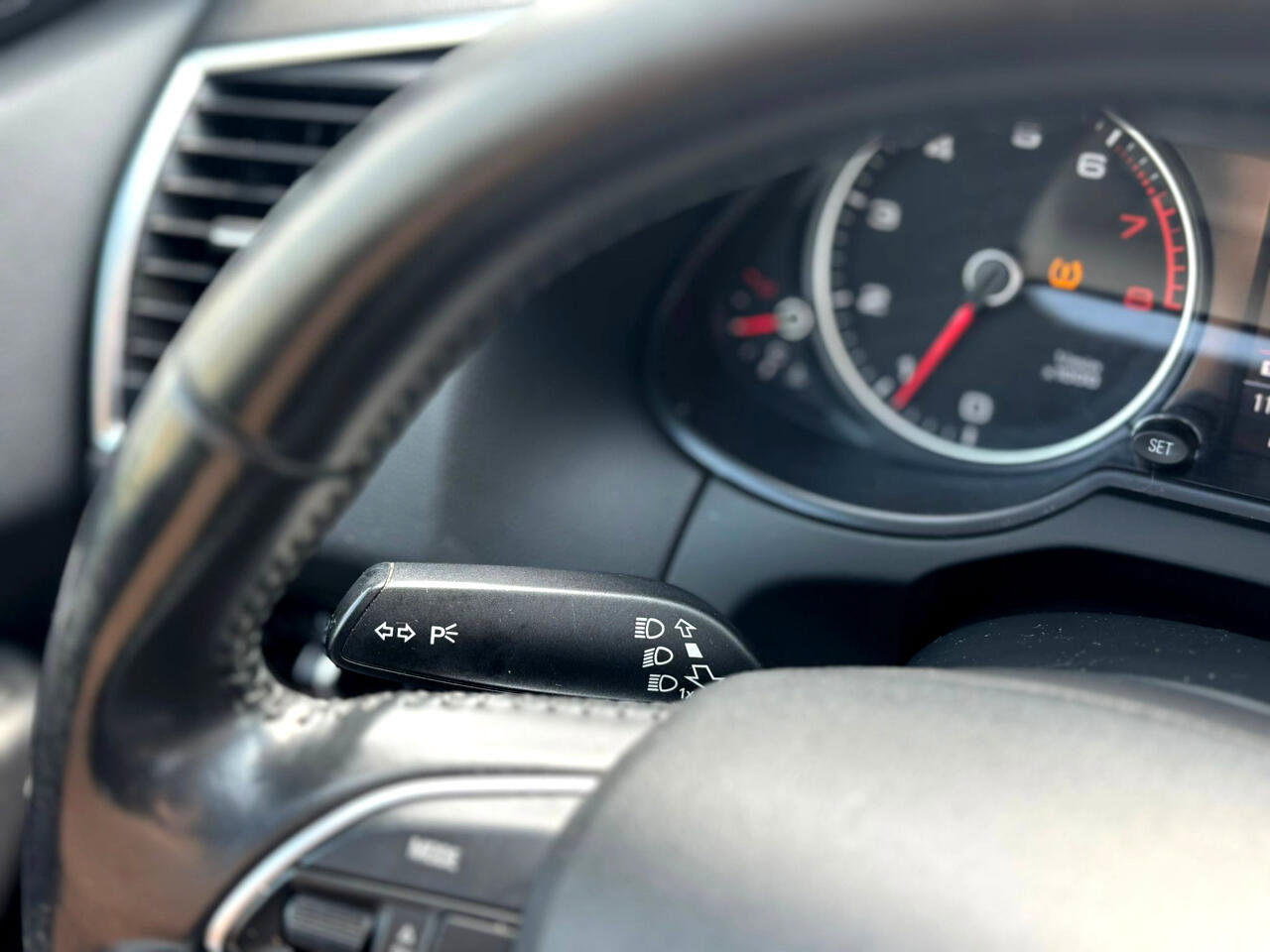 Used 2015 Audi Q5 2.0T Premium Plus w/ Technology Package image 29