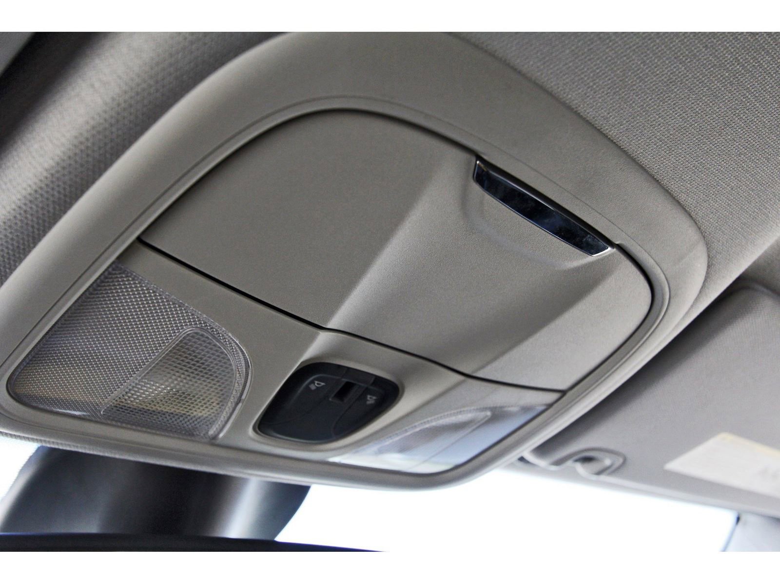 Used 2021 Jeep Cherokee Latitude Plus image 25