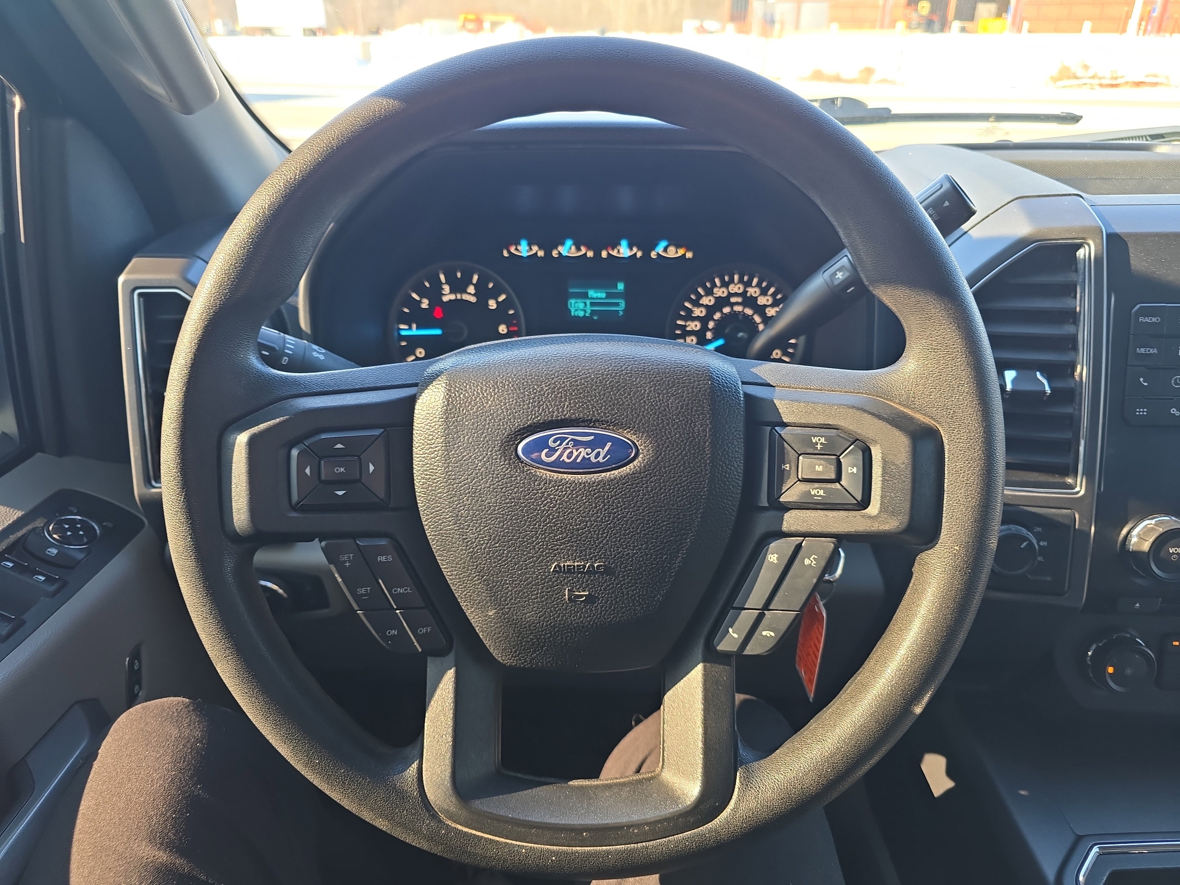 Used 2018 Ford F150 XLT w/ XTR Package image 21