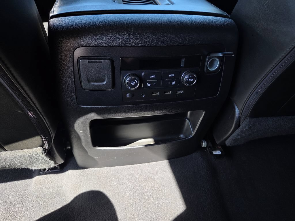 Used 2020 GMC Yukon Denali w/ Open Road Package AWD/4WD image 22