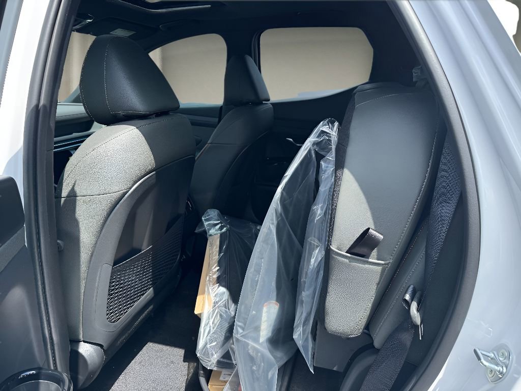 New 2025 Hyundai Santa Cruz Limited image 8