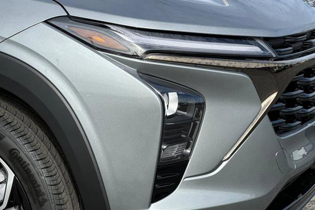 New 2026 Chevrolet Trax RS w/ Sunroof Package image 29