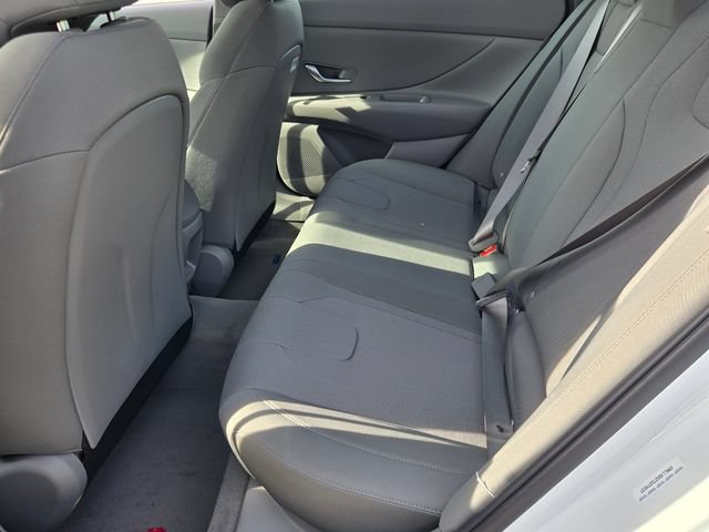 New 2026 Hyundai Elantra SE FWD image 6