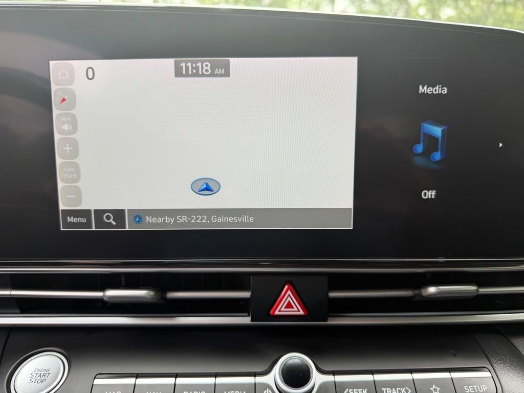 Used 2025 Hyundai Elantra SEL FWD image 25