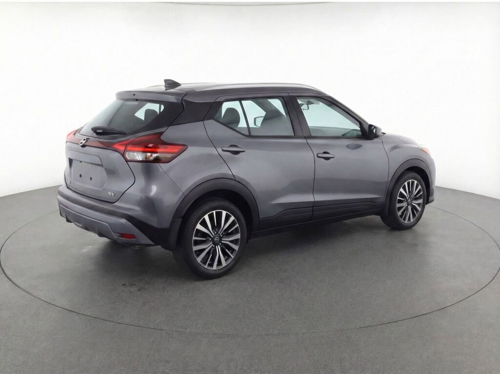Used 2022 Nissan Kicks SV image 37