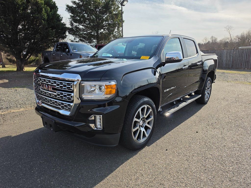 Used 2021 GMC Canyon Denali image 3