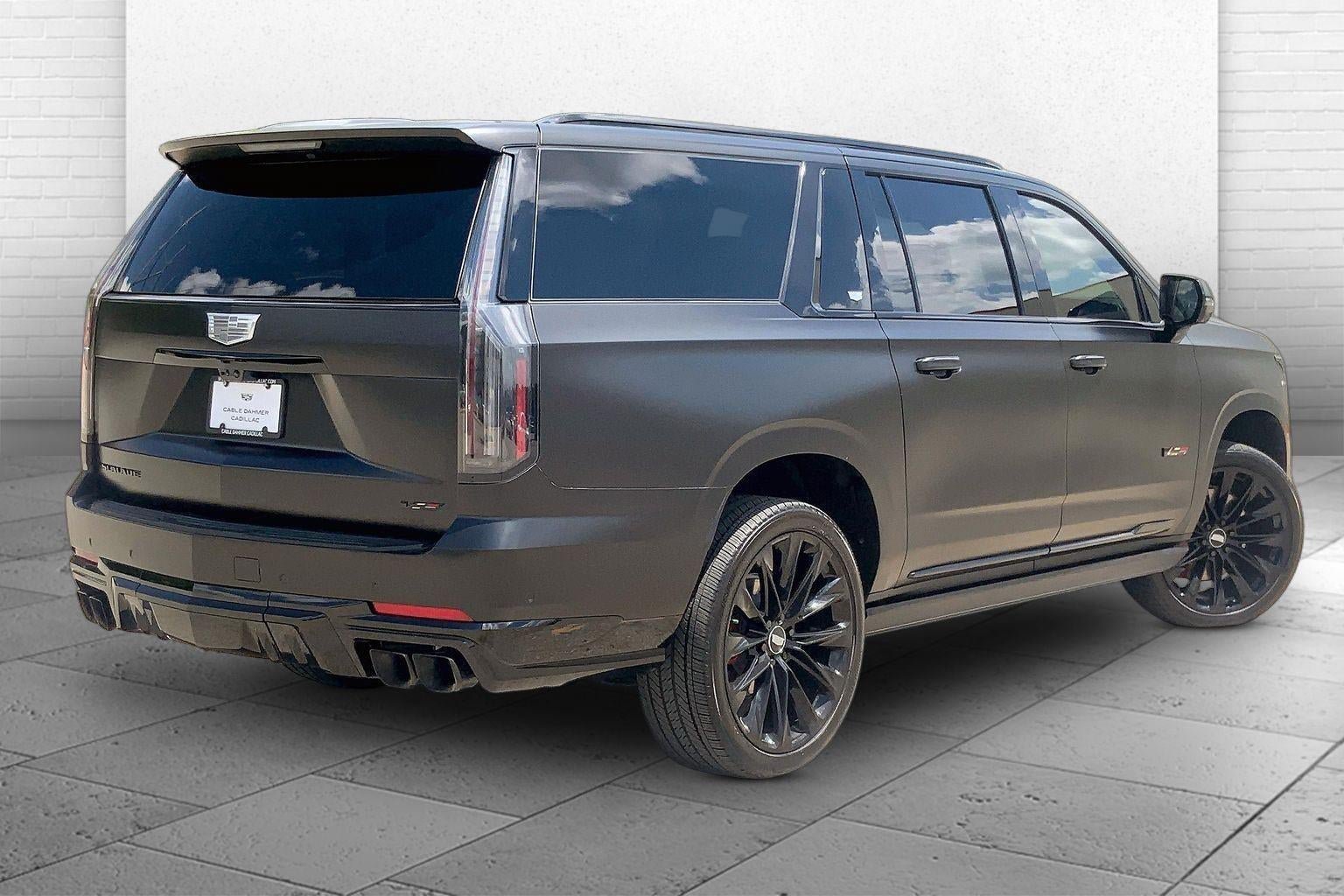 Certified 2026 Cadillac Escalade ESV V w/ LPO, ONYX Package AWD/4WD image 14