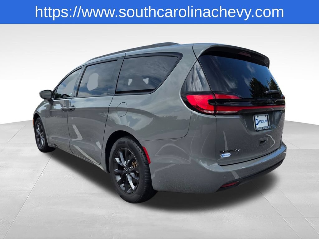 Used 2022 Chrysler Pacifica Touring-L w/ S Appearance Package FWD image 35