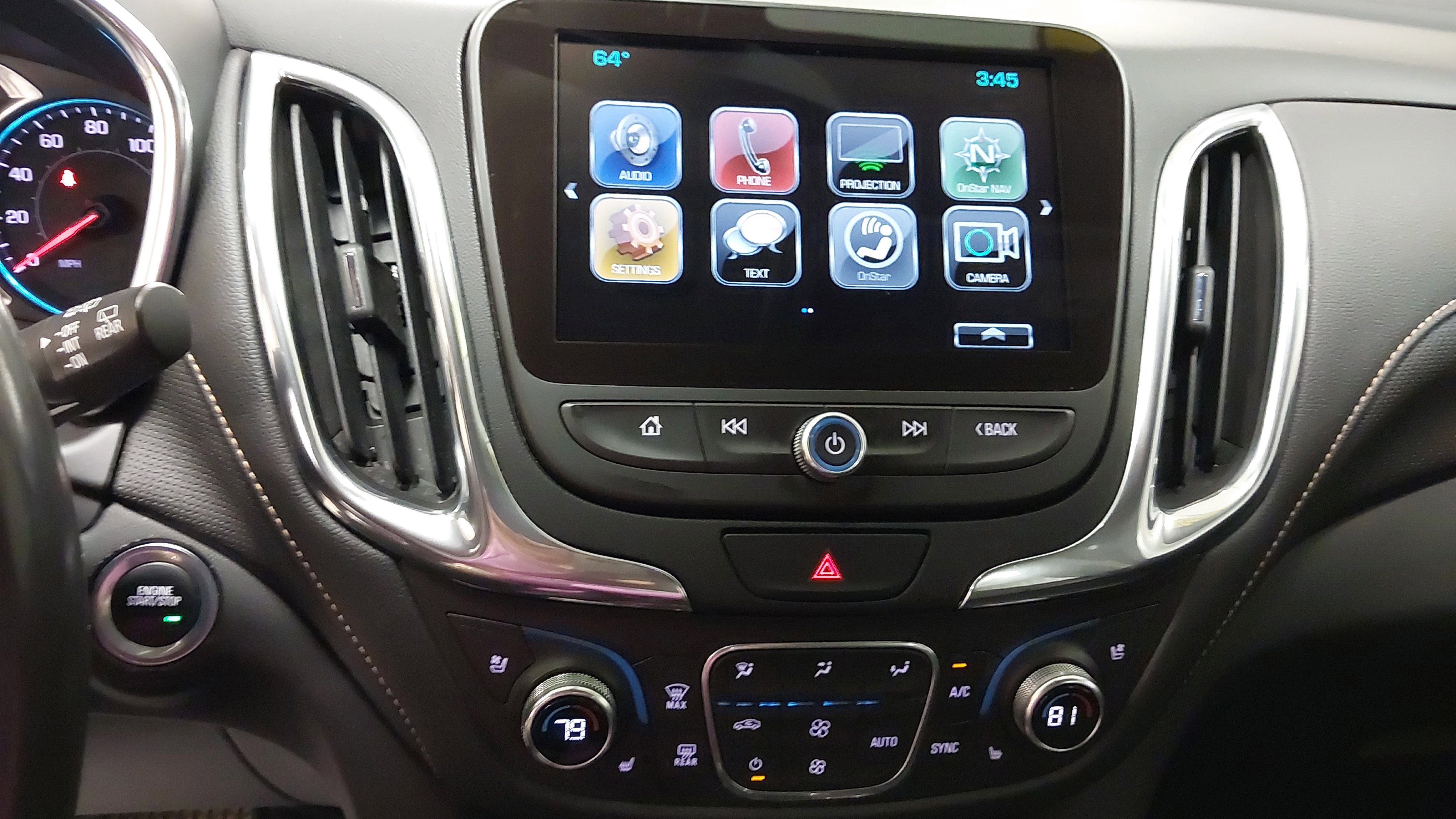 Used 2018 Chevrolet Equinox Premier image 20