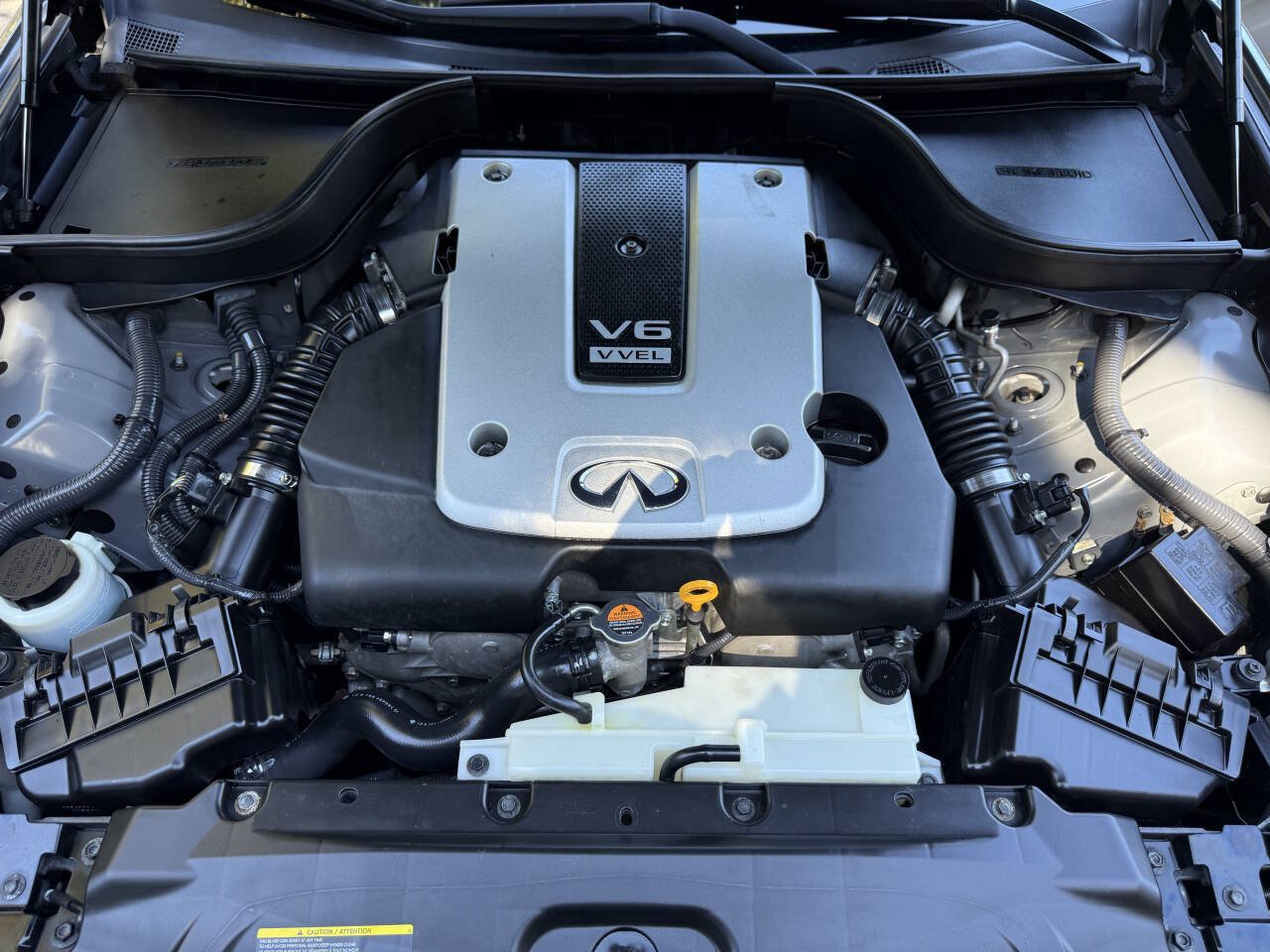 Used 2013 INFINITI G37 x Sedan w/ Premium Pkg AWD/4WD image 27