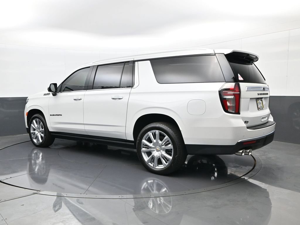 Used 2024 Chevrolet Suburban High Country image 7