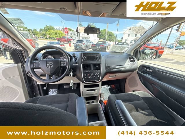 Used 2016 Dodge Grand Caravan SE w/ Quick Order Package 29E SE FWD image 17