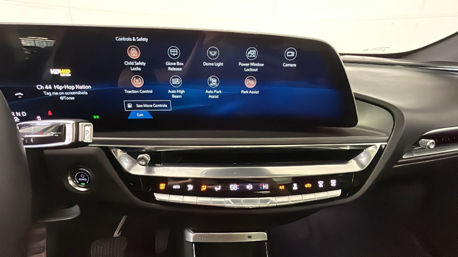 Used 2024 Cadillac Lyriq Tech w/ Driver Assist Package RWD image 28