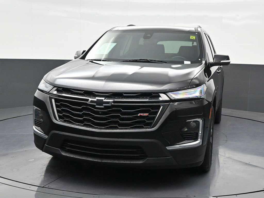 Used 2023 Chevrolet Traverse RS FWD image 9