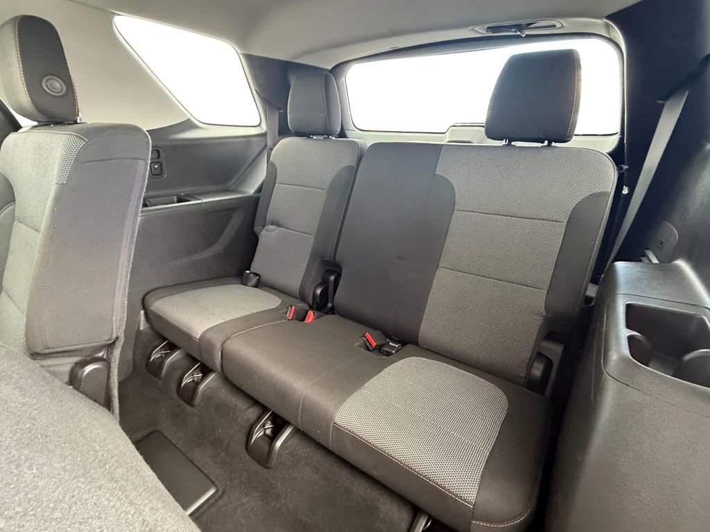 Used 2018 Chevrolet Traverse LT image 16