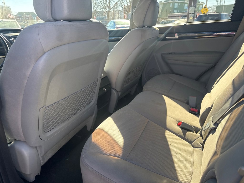 Used 2014 Kia Sorento LX AWD/4WD image 11
