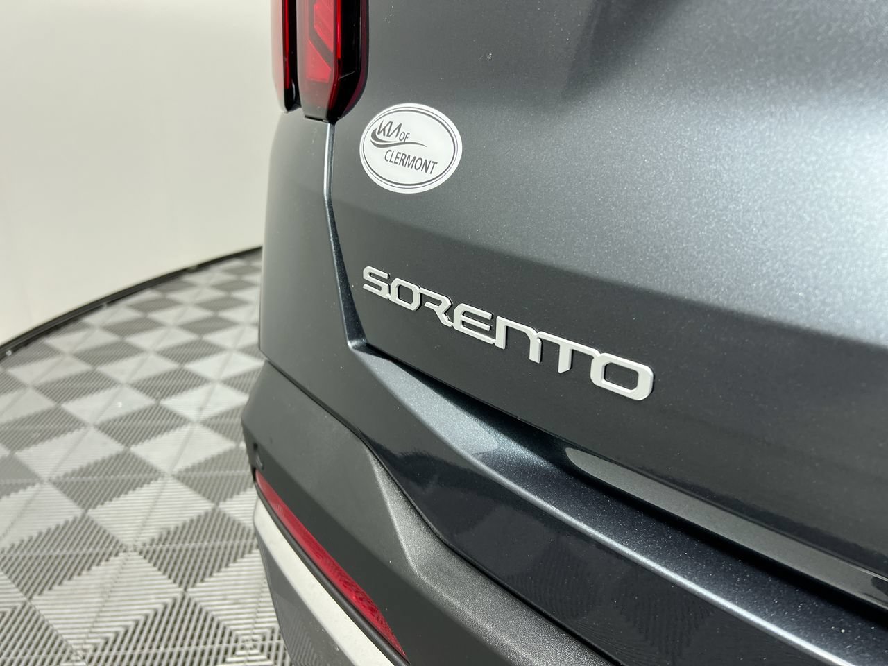 New 2026 Kia Sorento S FWD image 5