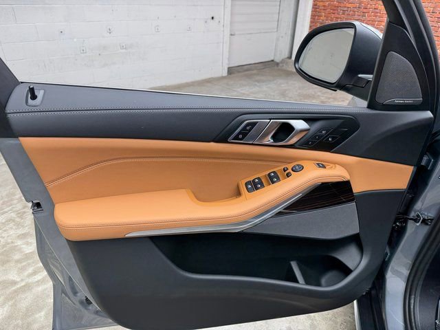 Used 2026 BMW X5 xDrive40i image 10