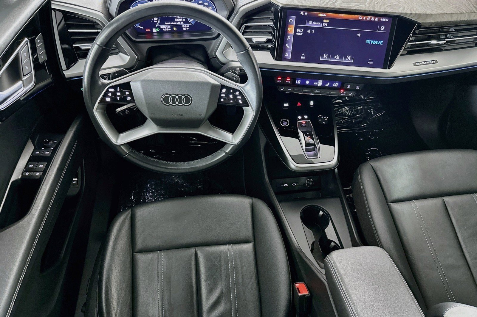 Used 2023 Audi Q4 e-tron Premium Plus w/ Premium Plus AWD/4WD image 5