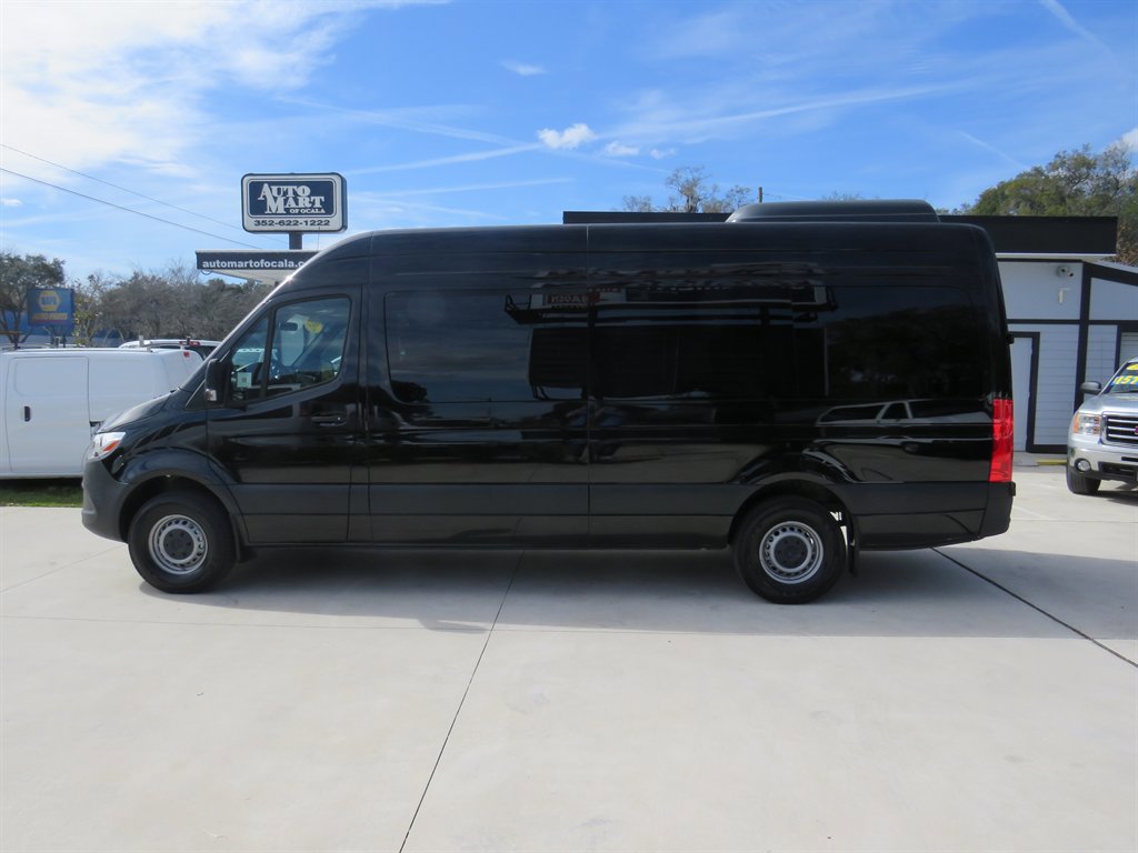 Used 2025 Mercedes-Benz Sprinter 2500 image 15