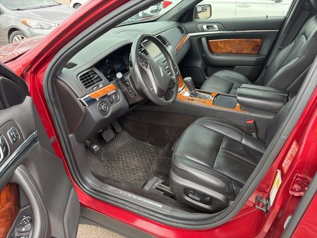 Used 2015 Lincoln MKS w/ Equipment Group 101A FWD image 9