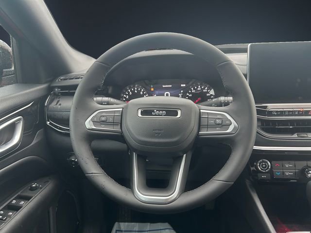 New 2026 Jeep Compass Latitude AWD/4WD image 12