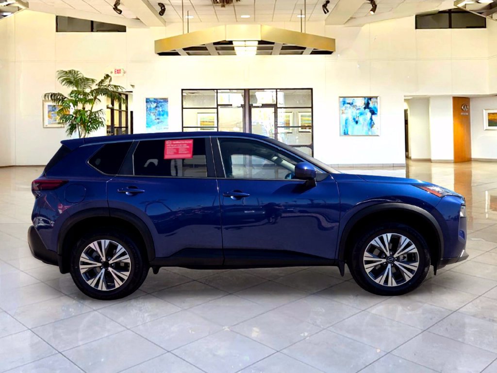 Certified 2023 Nissan Rogue SV FWD image 4