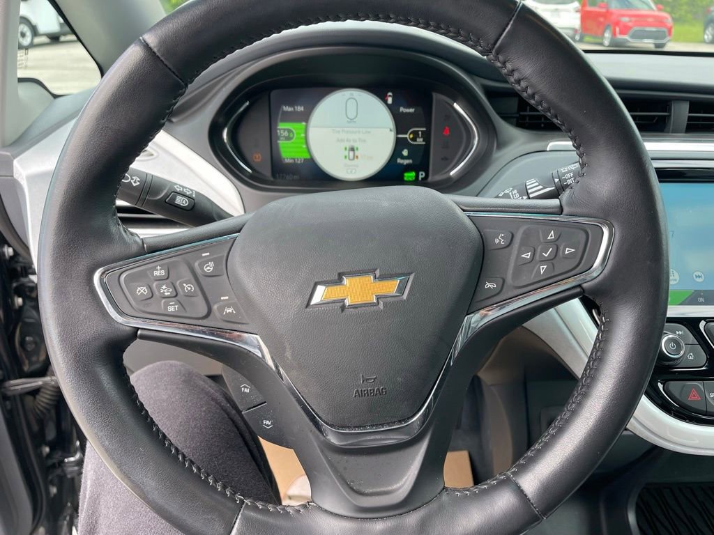 Used 2019 Chevrolet Bolt Premier w/ Infotainment Package FWD image 9