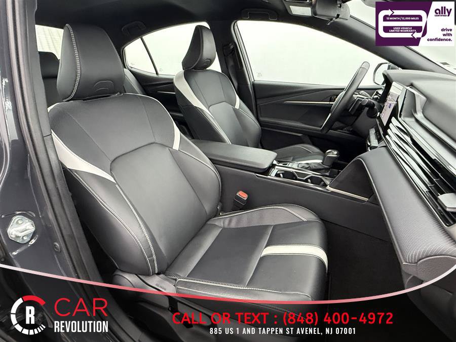 Used 2025 Toyota Camry SE FWD image 36
