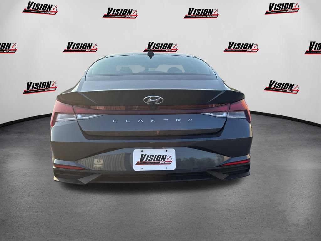 Used 2021 Hyundai Elantra SEL w/ Convenience Package FWD image 5