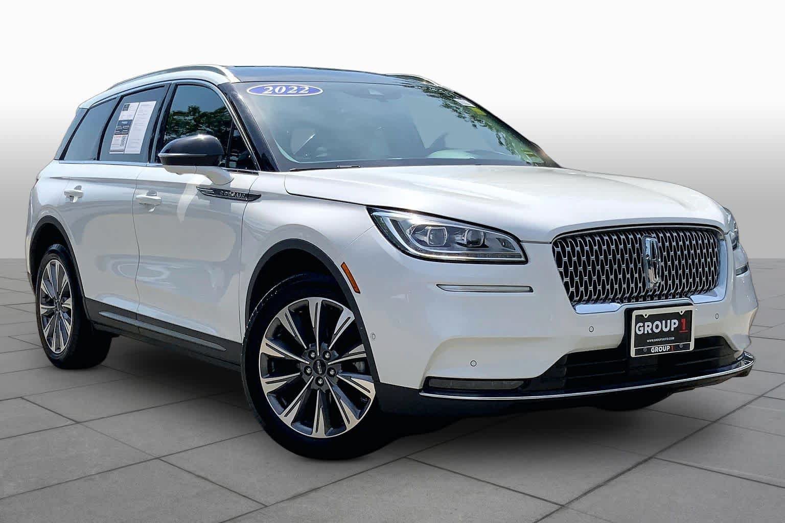 Used 2022 Lincoln Corsair Reserve w/ Equipment Group 201A AWD/4WD image 3
