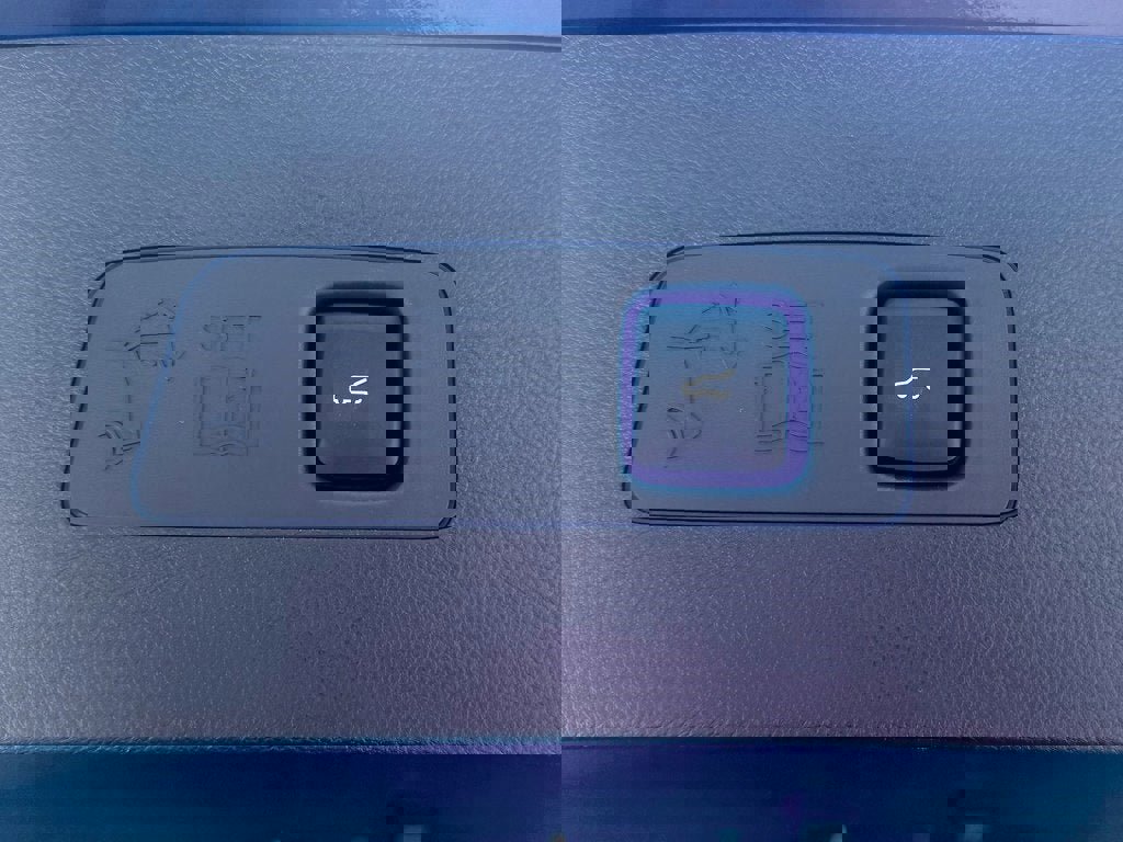 New 2025 Lincoln Corsair Grand Touring image 18