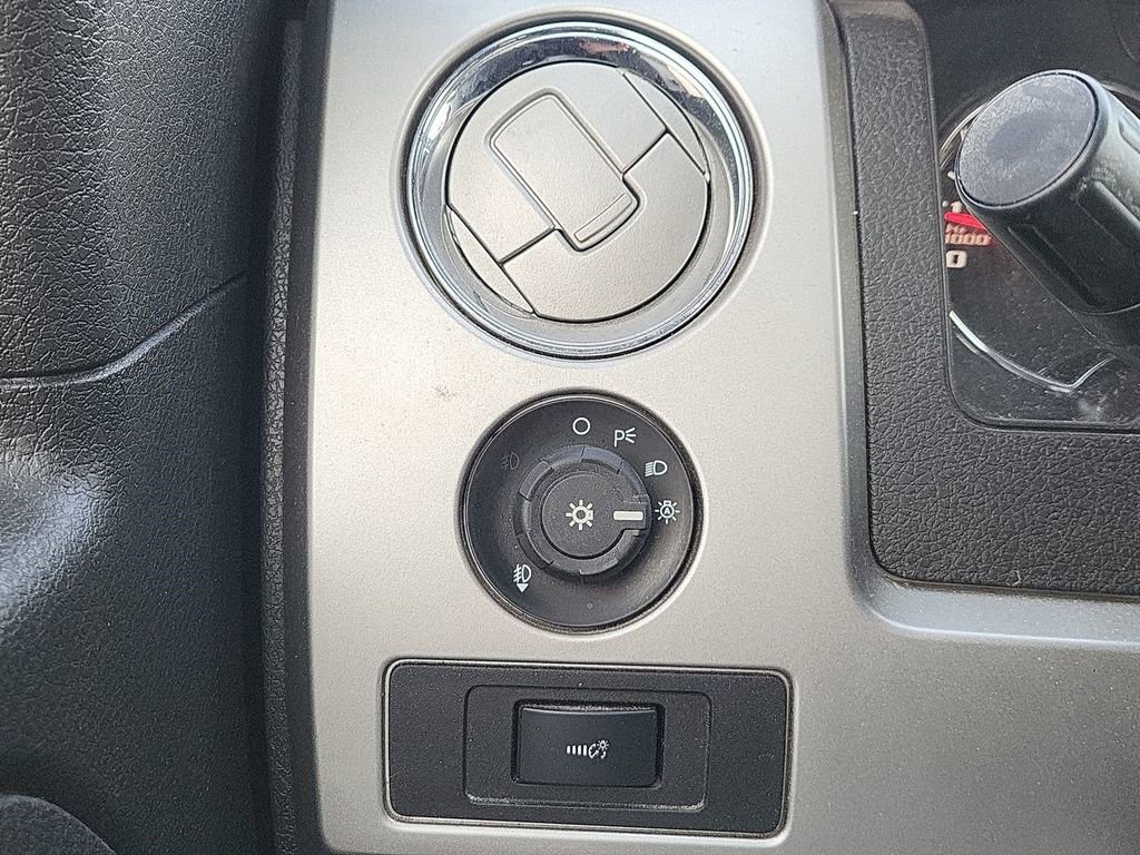 Used 2014 Ford F150 FX4 w/ Equipment Group 402A Luxury image 23