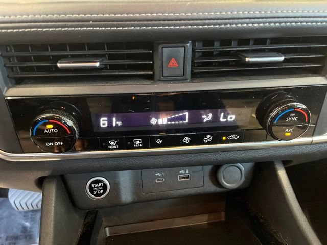 Used 2023 Nissan Rogue SV FWD image 15