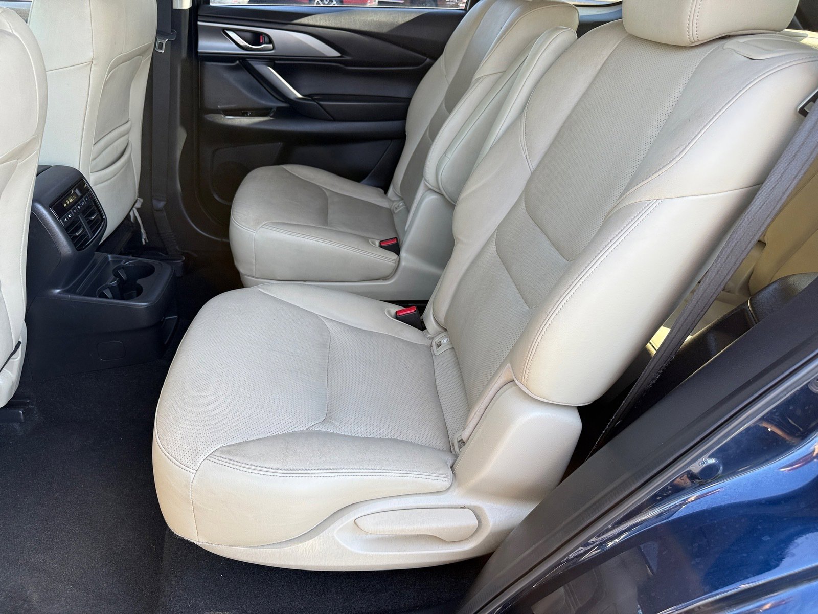 Used 2023 MAZDA CX-9 Touring image 25